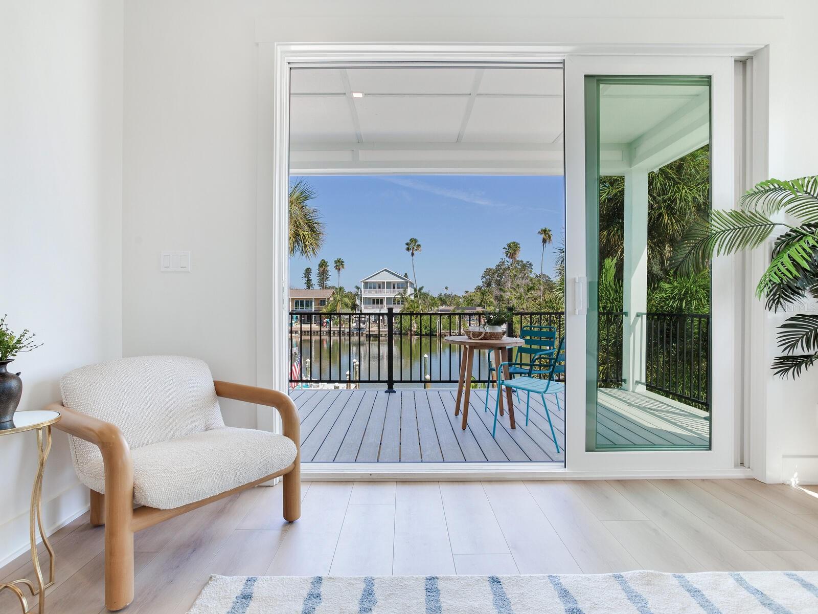 17030 Dolphin Dr Property Photo 37