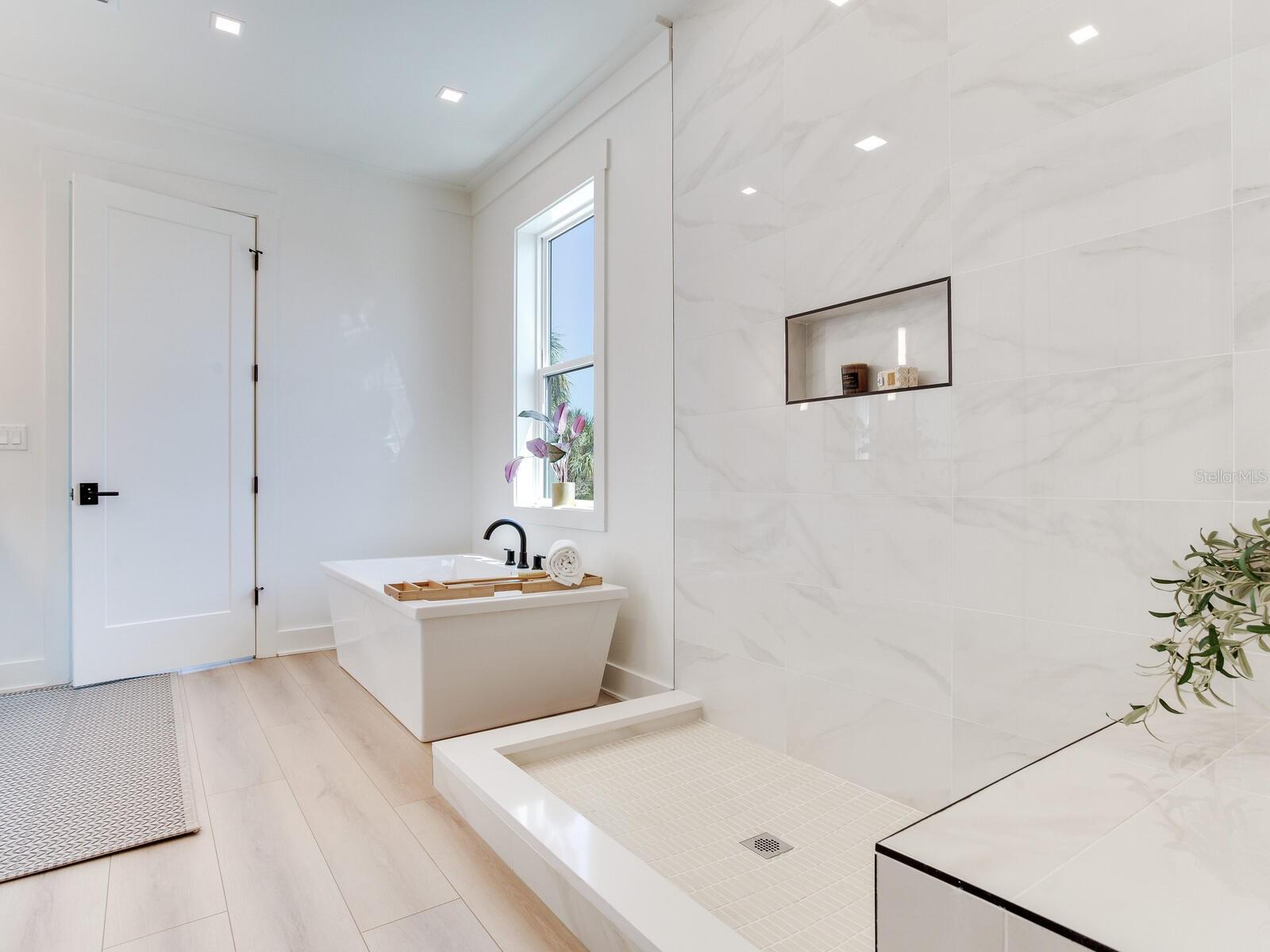 17030 Dolphin Dr Property Photo 42