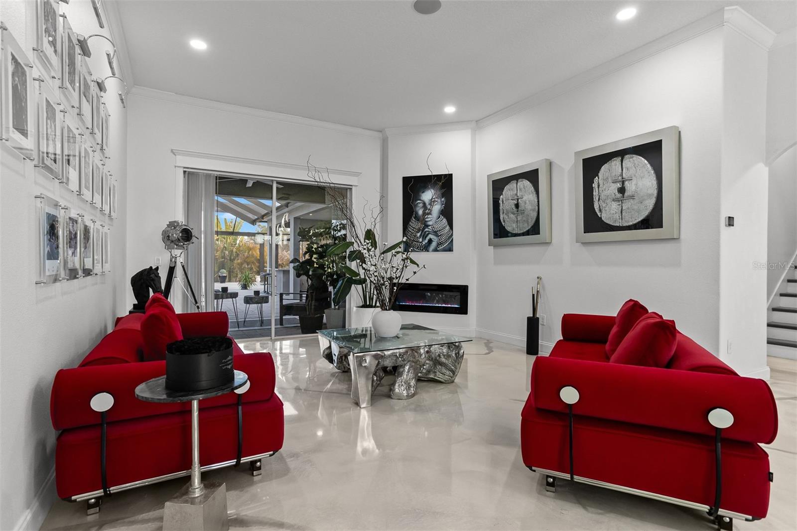 TB8484931 Property Photo 7