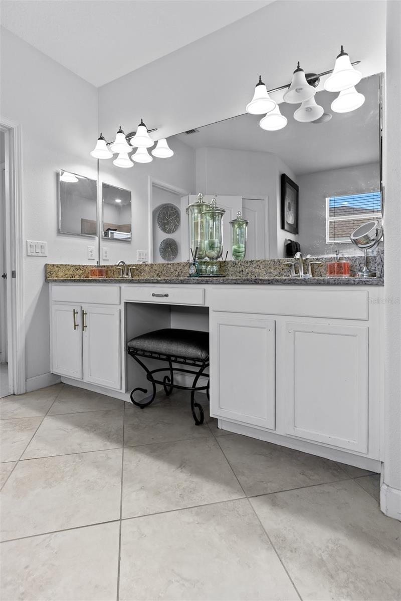 TB8484931 Property Photo 13