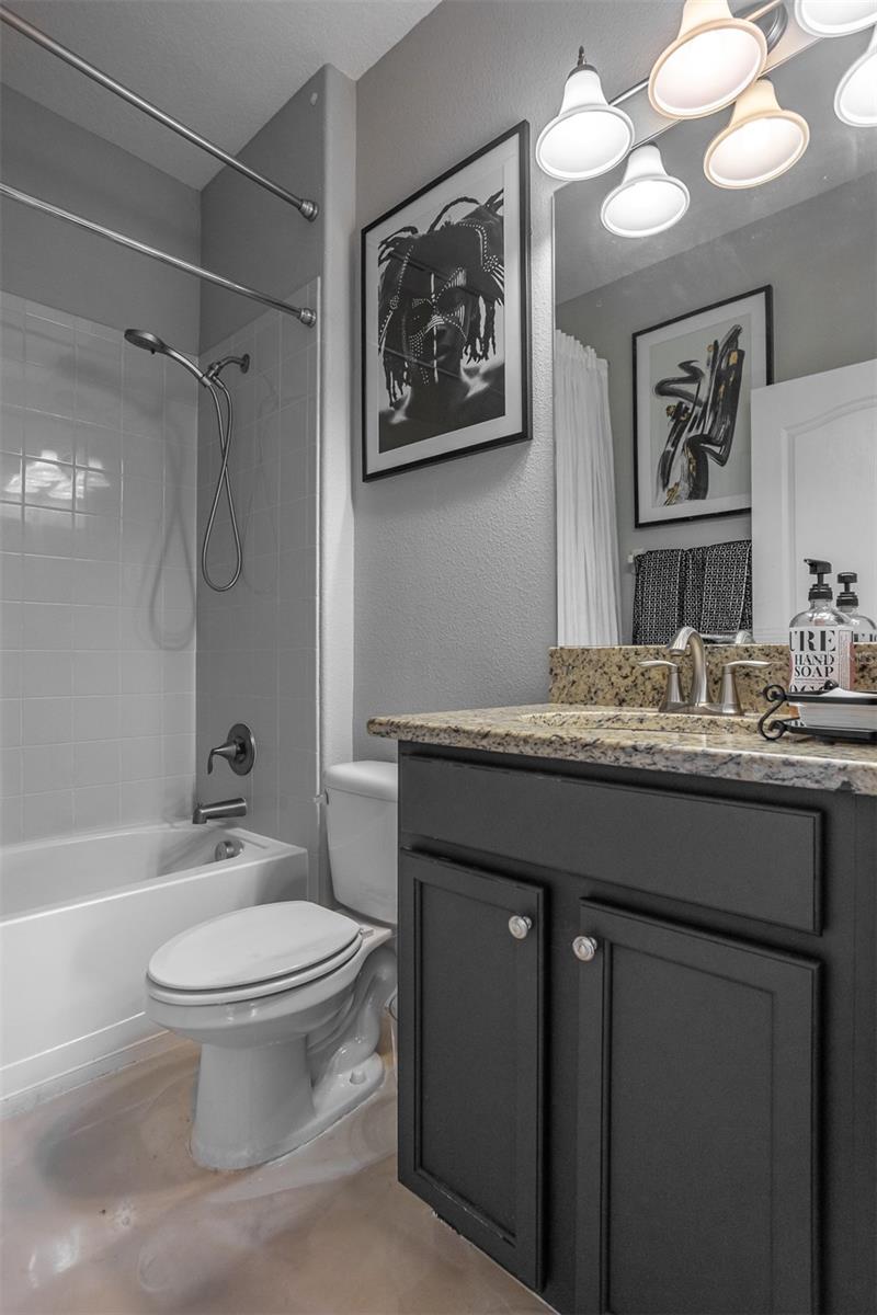 TB8484931 Property Photo 37
