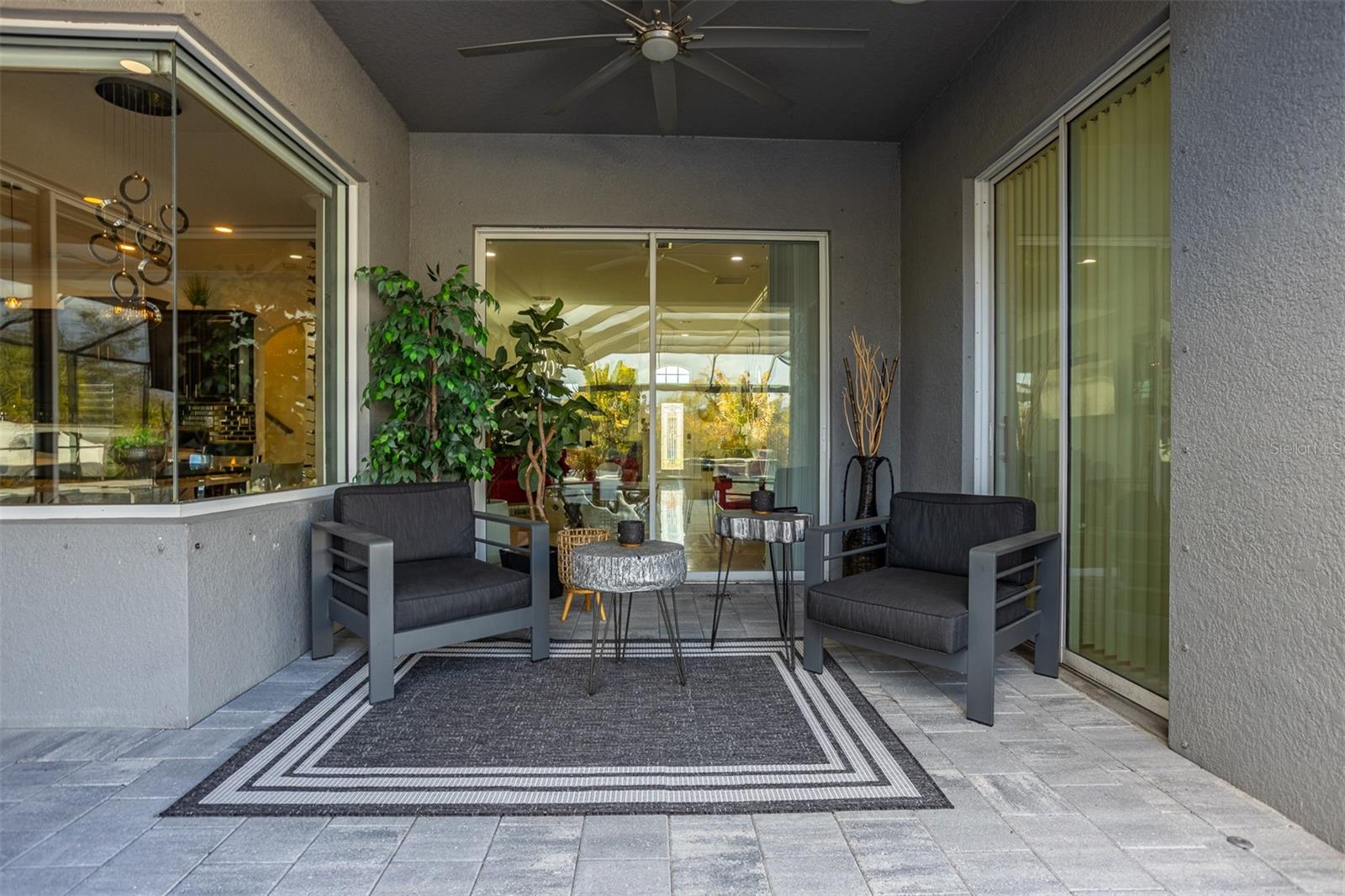 TB8484931 Property Photo 48