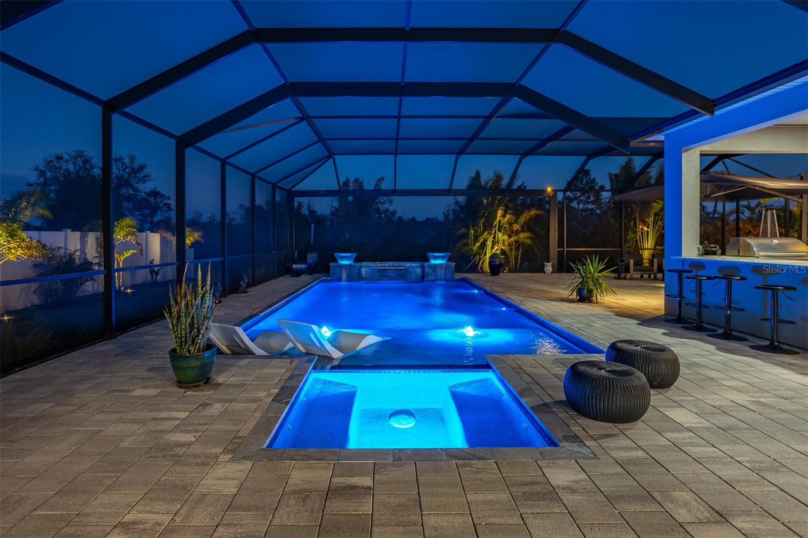 TB8484931 Property Photo 53