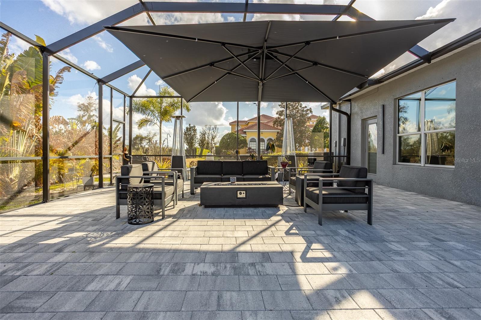 TB8484931 Property Photo 64