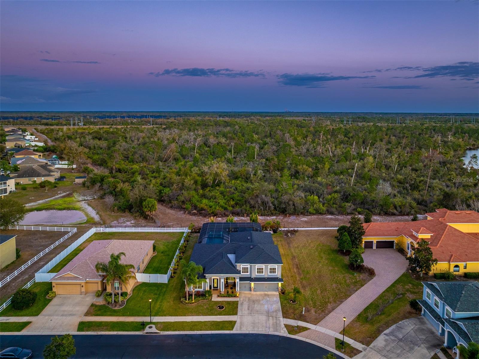 TB8484931 Property Photo 66