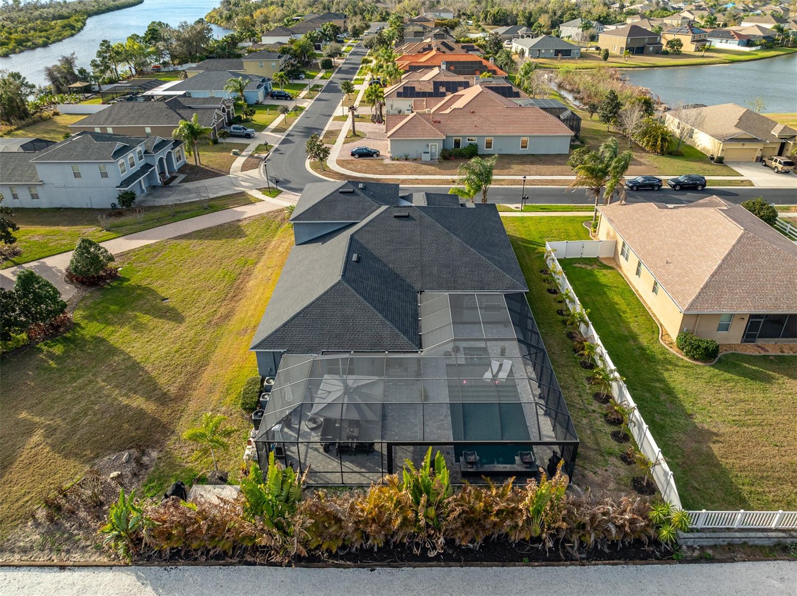 TB8484931 Property Photo 68
