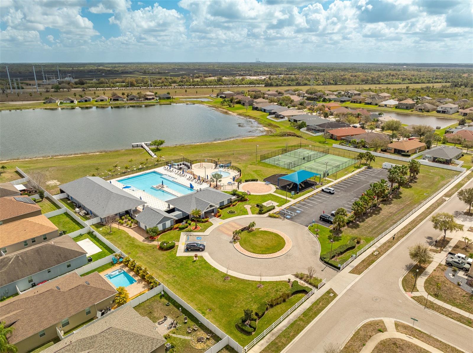 TB8484931 Property Photo 73