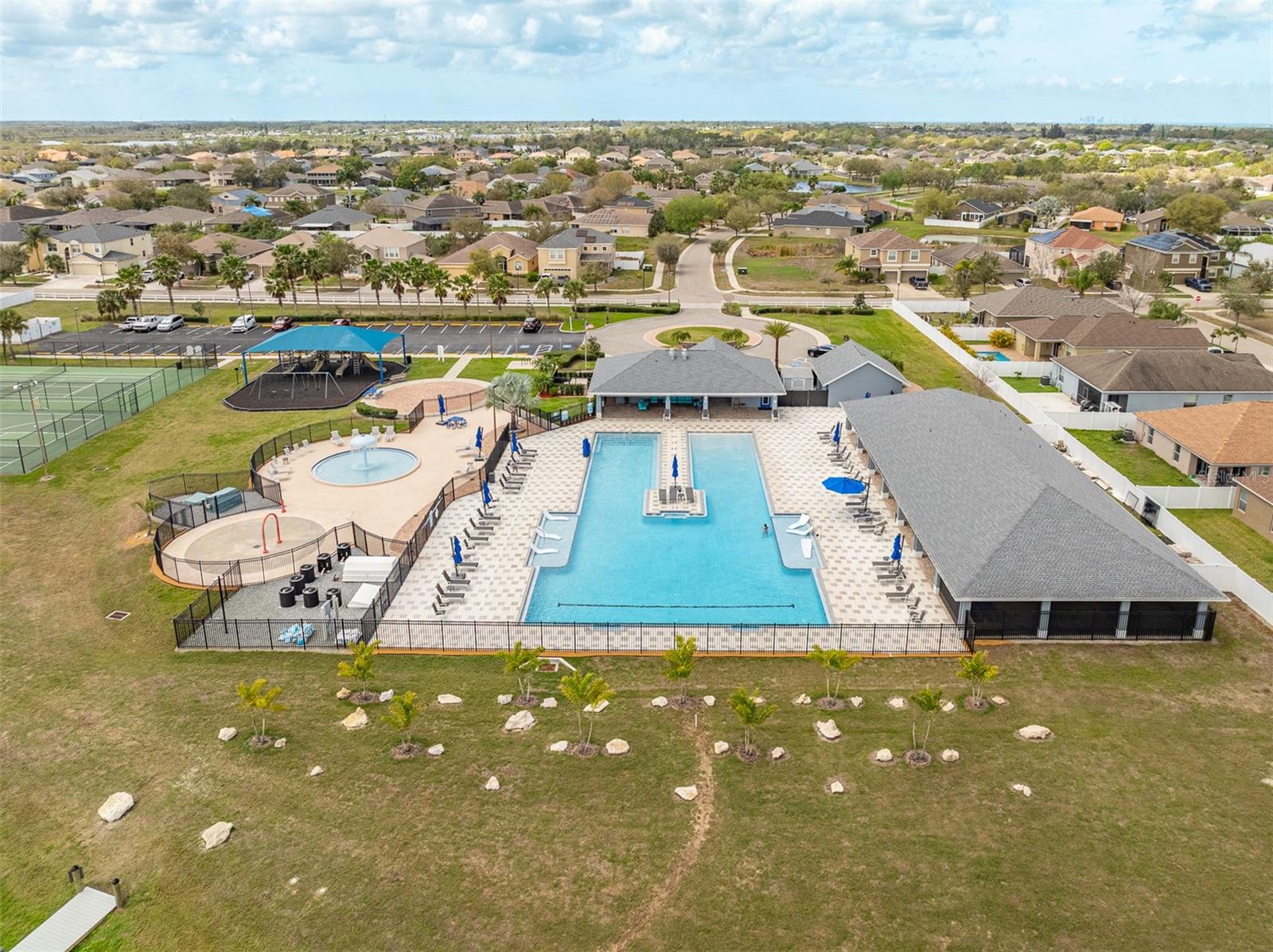 TB8484931 Property Photo 83
