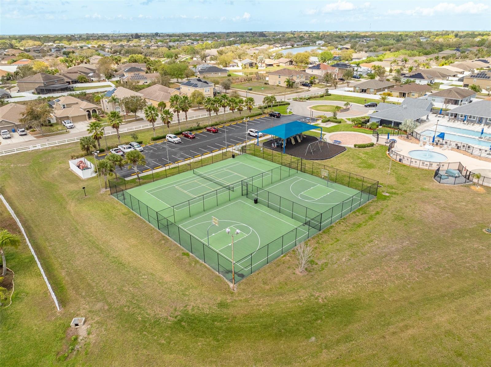 TB8484931 Property Photo 86
