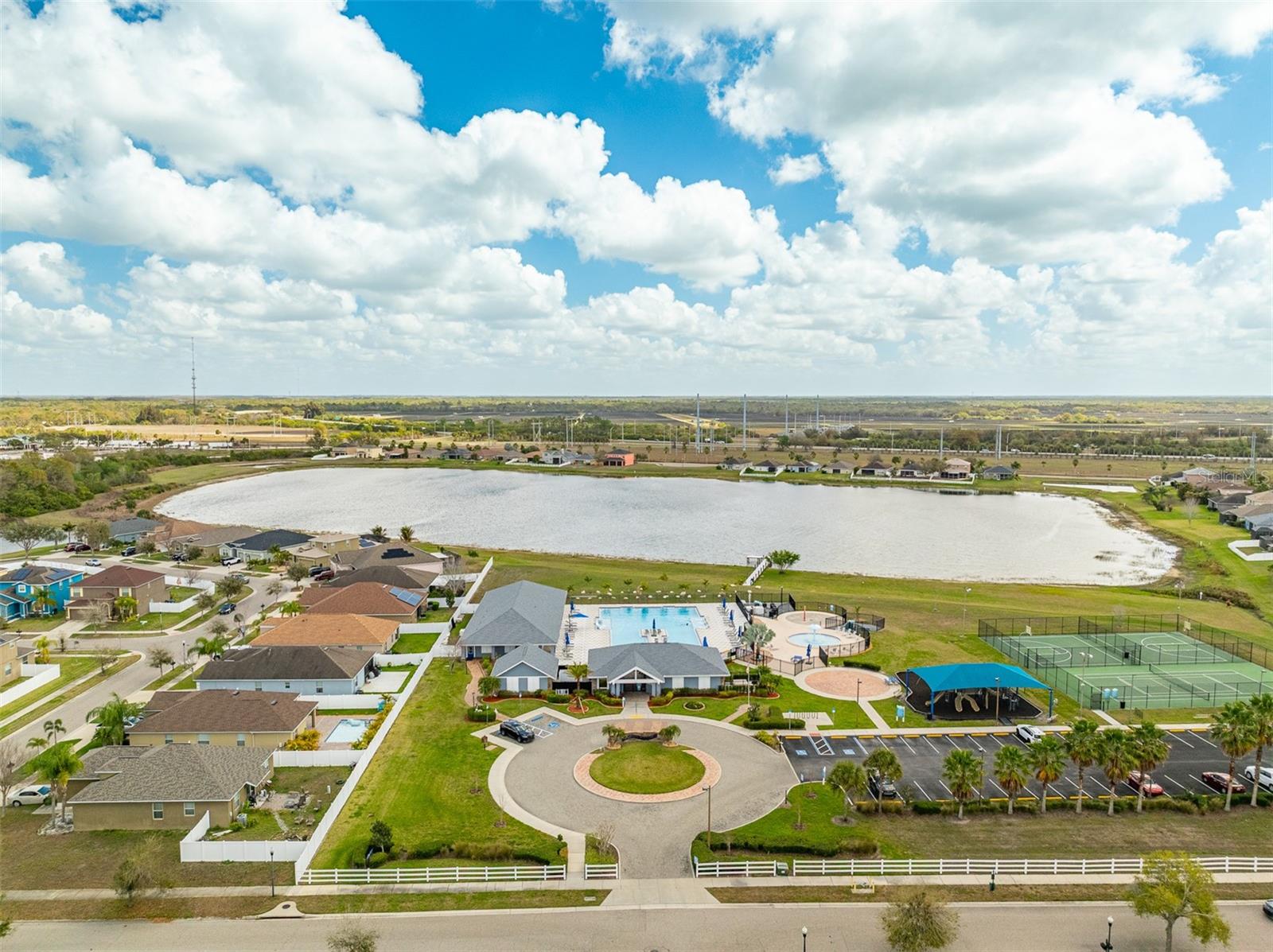TB8484931 Property Photo 88