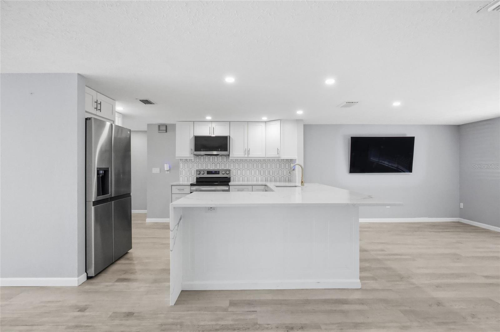 3928 Rudder Way Property Photo 11