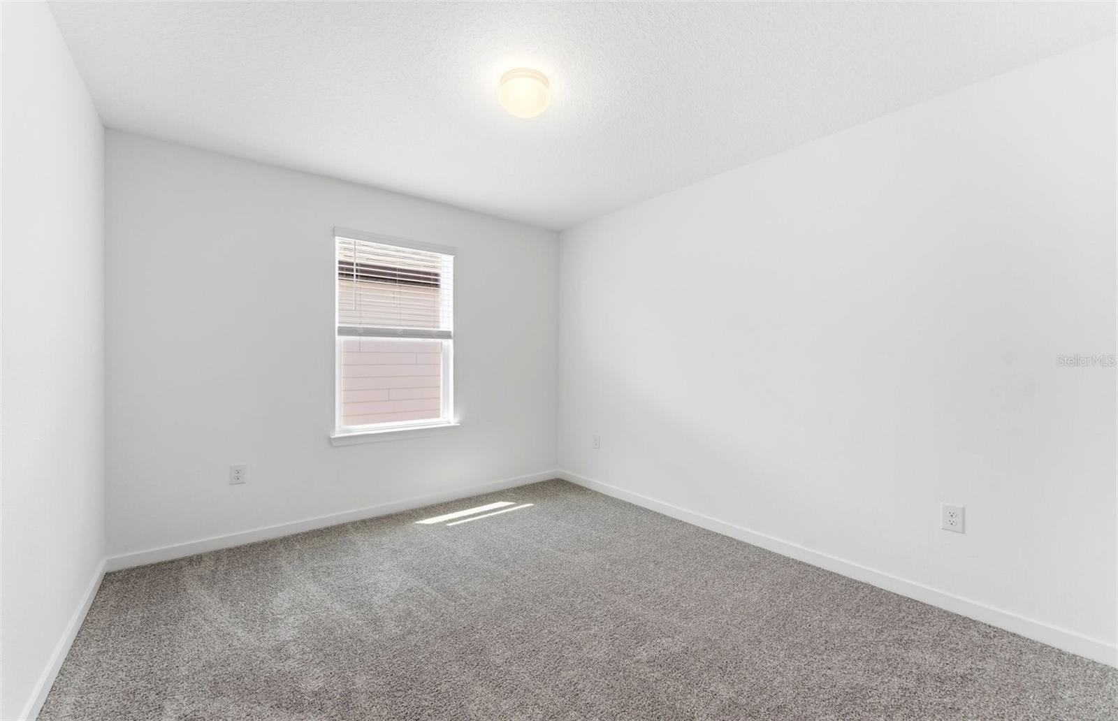 16829 Harmony River Ln Property Photo 13