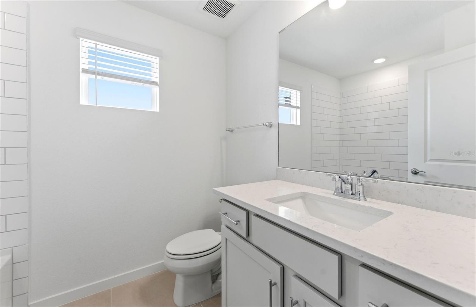 16829 Harmony River Ln Property Photo 14