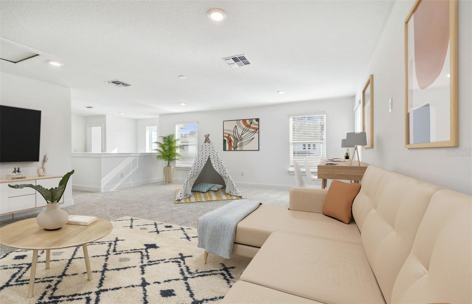 17040 Canary Trl Property Photo 3