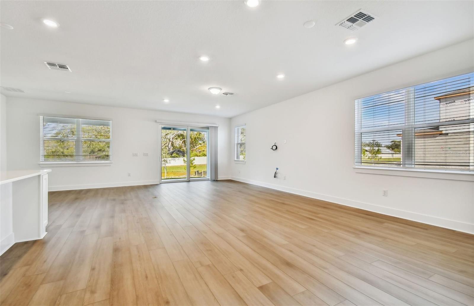 17040 Canary Trl Property Photo 9