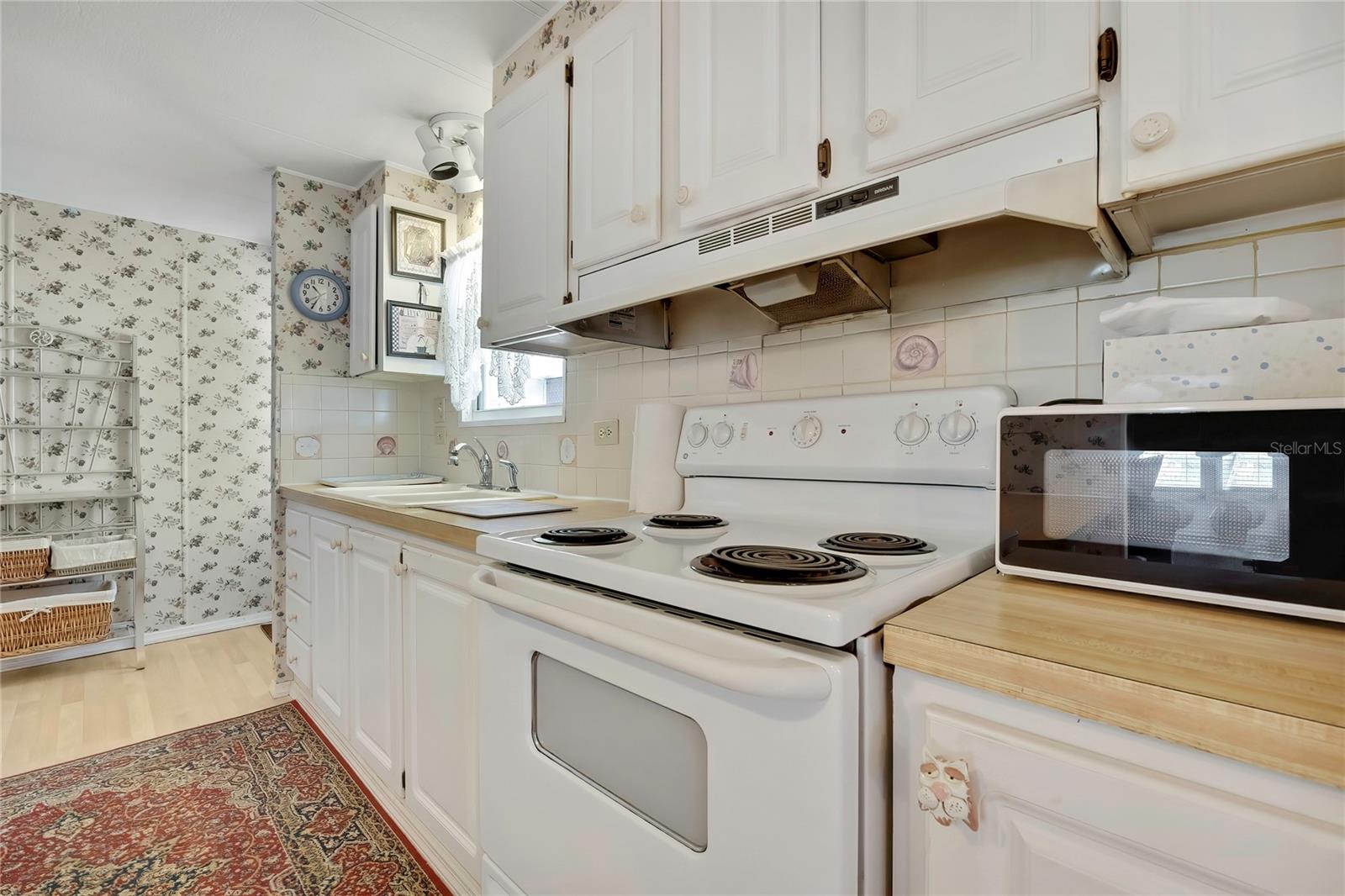 4809 Empress Ln Property Photo 11