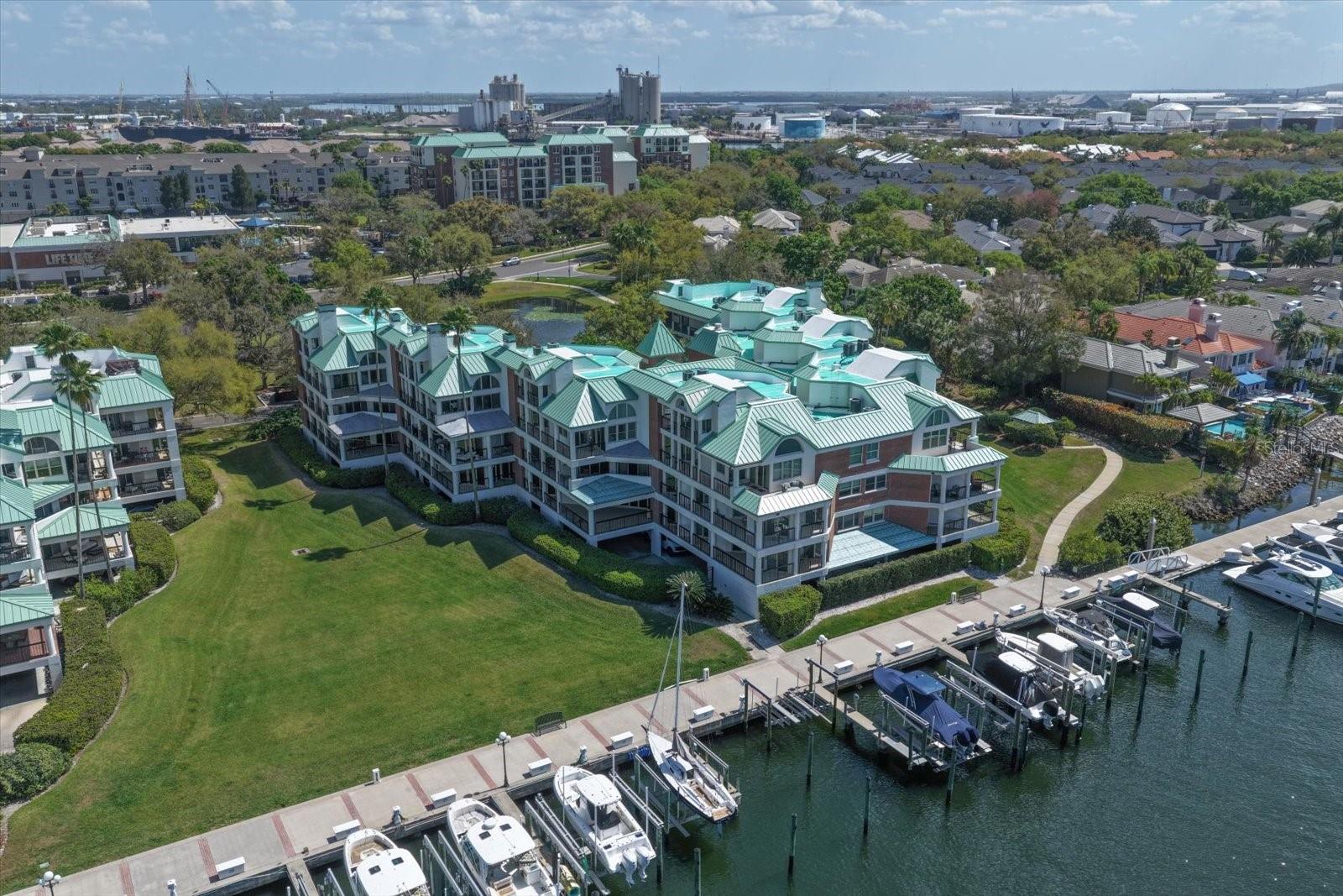 947 Seddon Cove Way #947 Property Photo 1