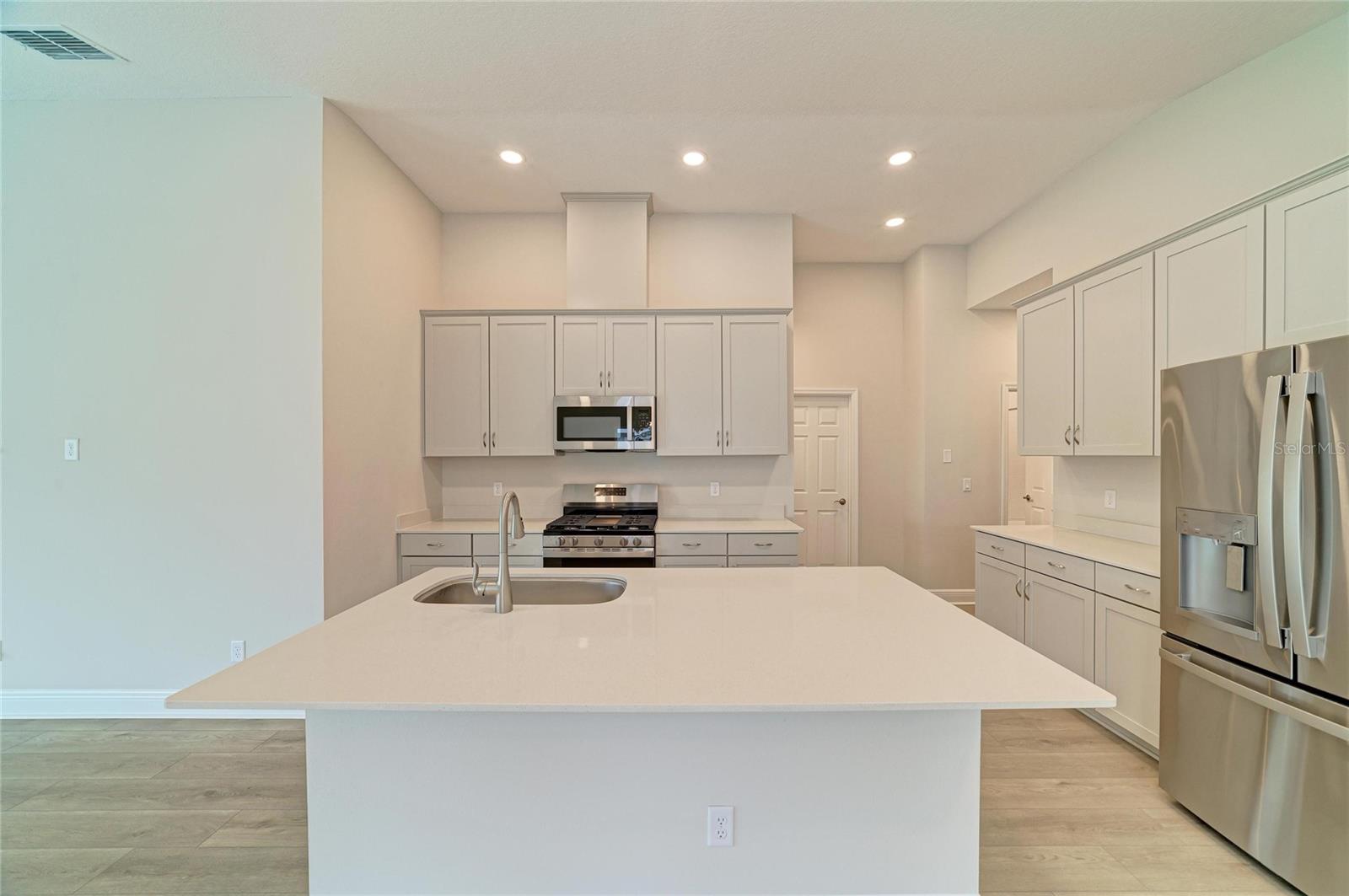 12373 Oak Hill Way Property Photo 14
