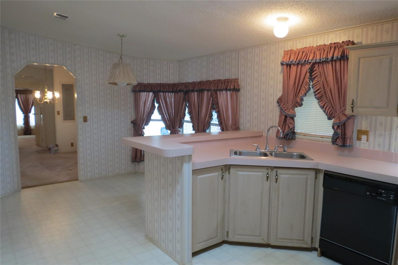 36603 Jodi Ave Property Photo 9