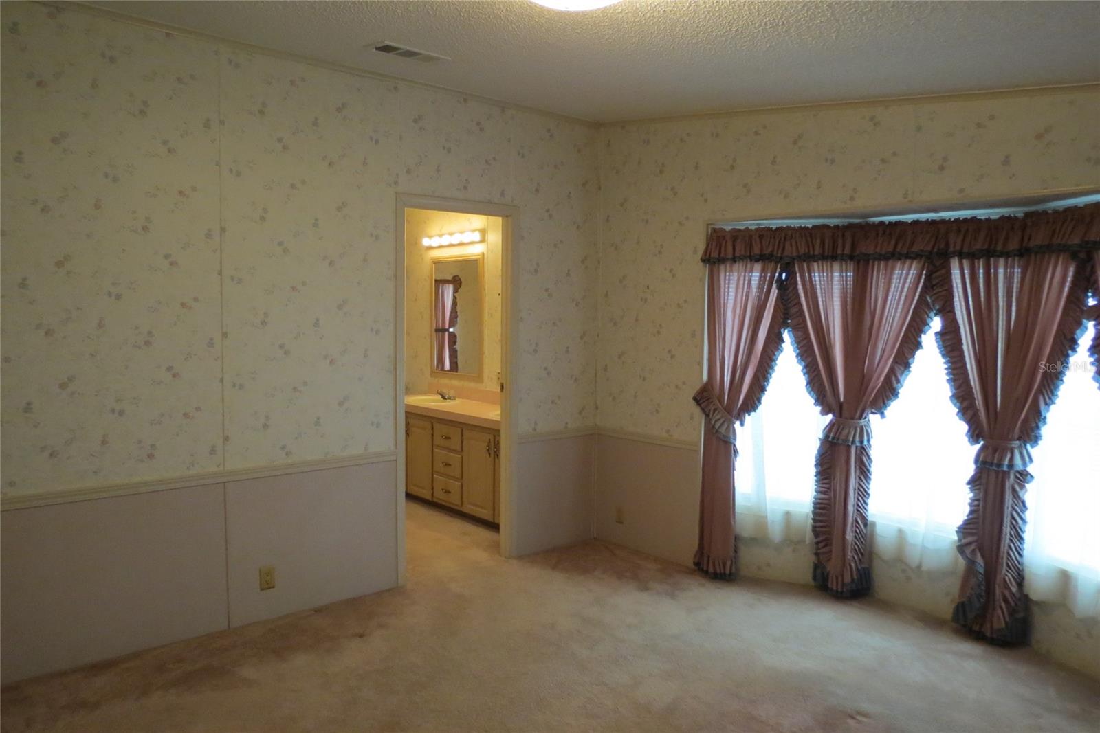 36603 Jodi Ave Property Photo 14