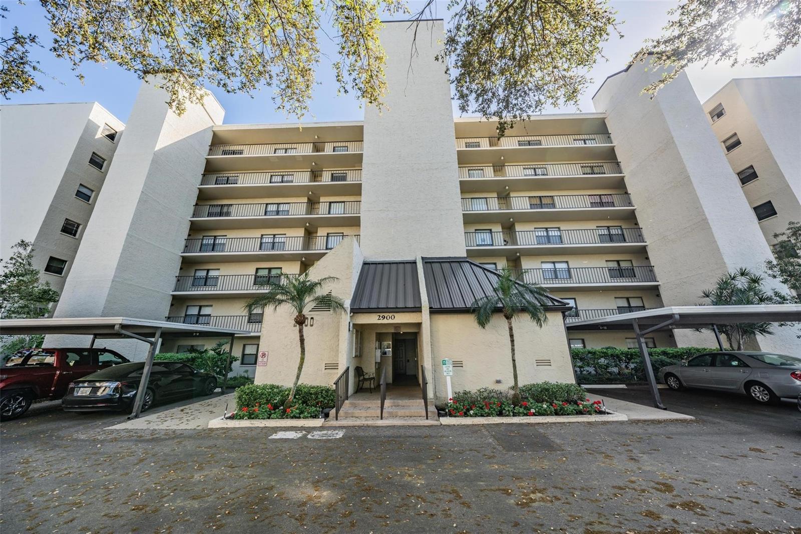 2900 Cove Cay Dr #7b Property Photo 1