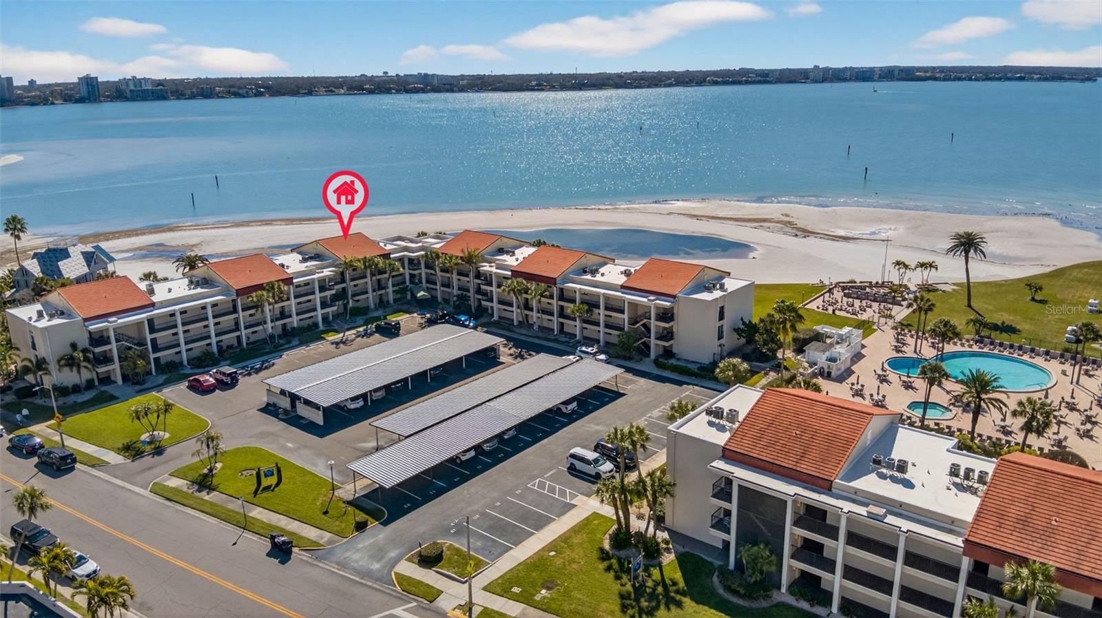 865 S GULFVIEW BLVD #207