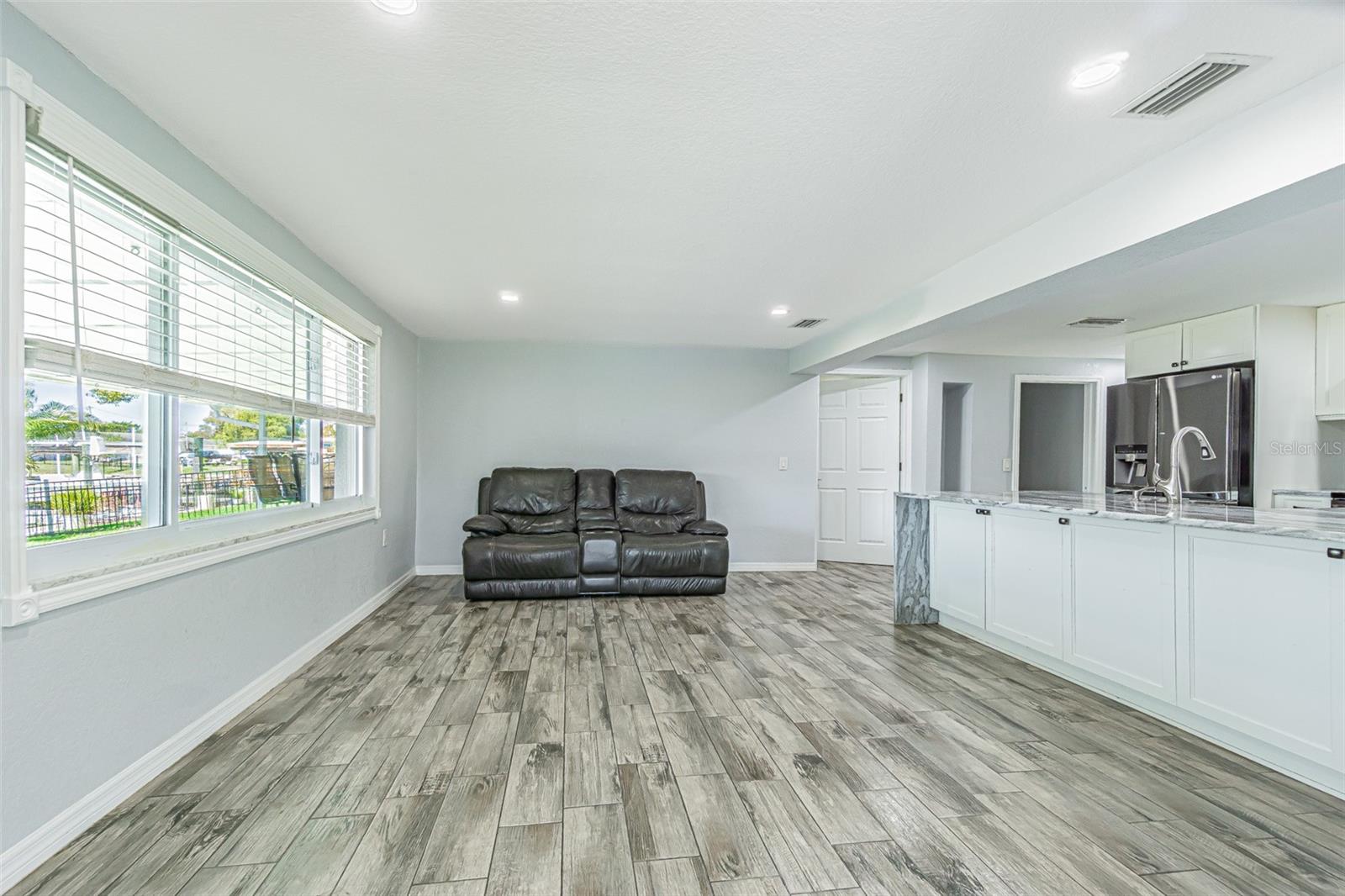 1125 Fernwood Dr Property Photo 15