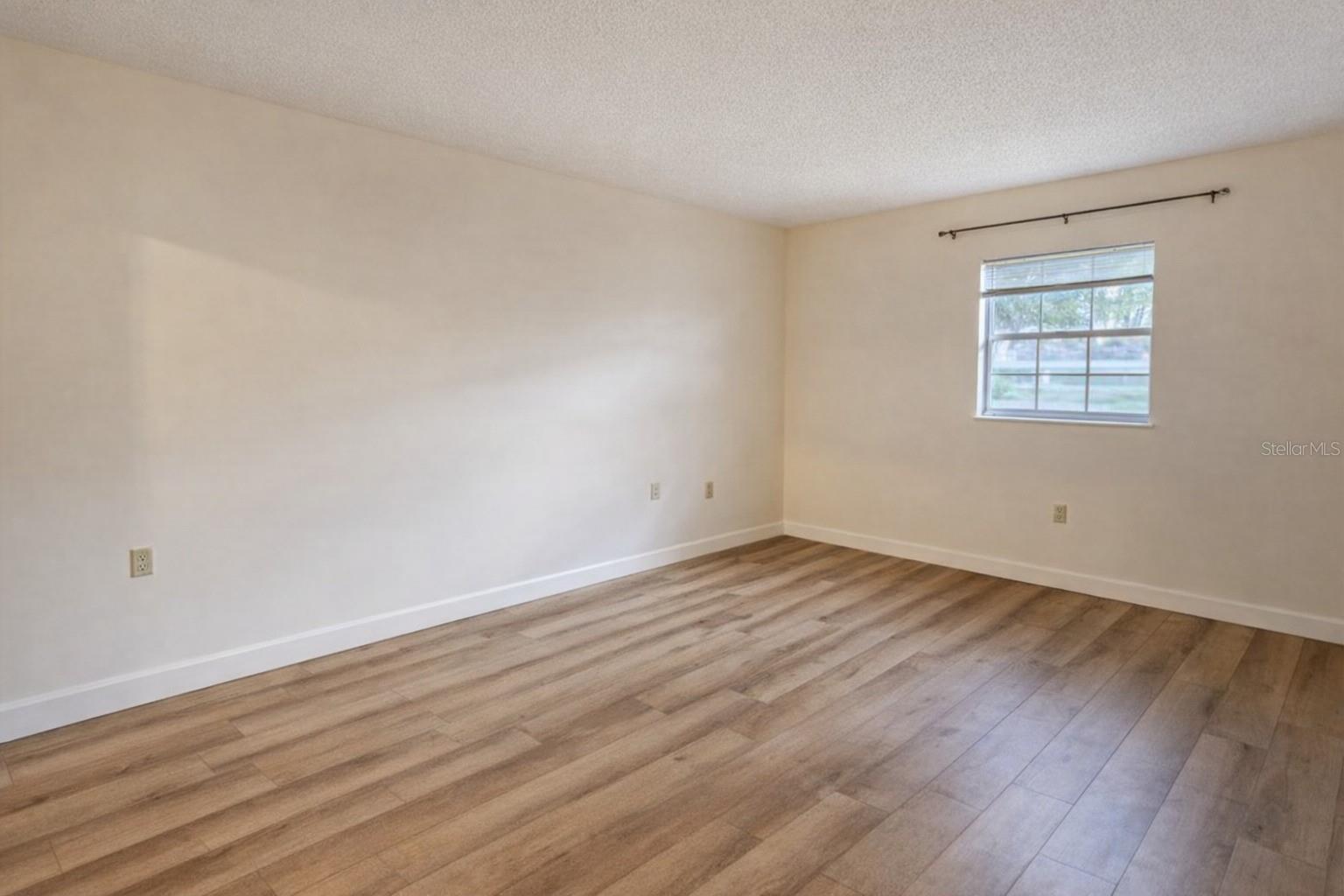 1712 Belleair Forest Dr #a Property Photo 9
