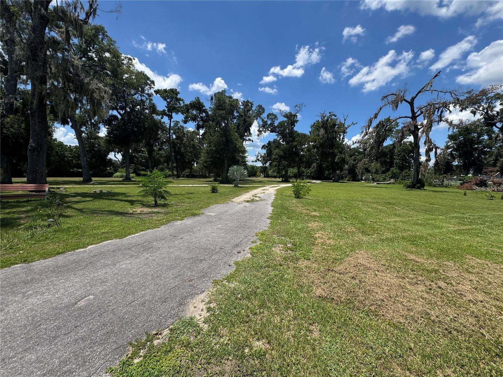4925 N Us Highway 441 Property Photo 3