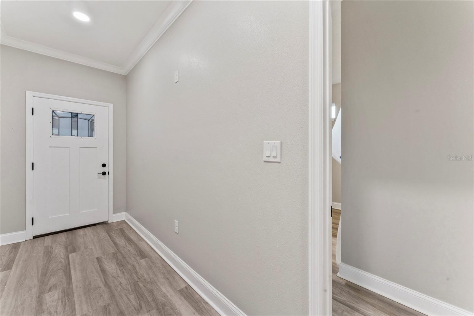 809 W Linebaugh Ave #1b Property Photo 3