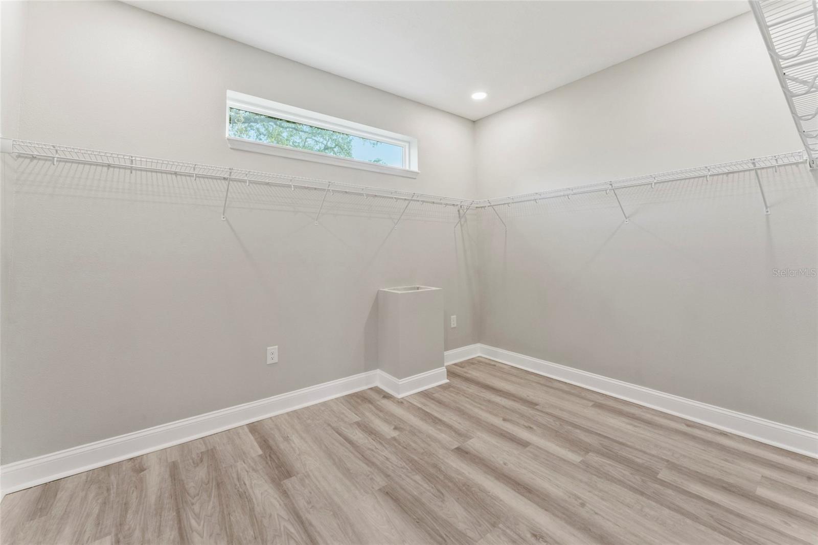 809 W Linebaugh Ave #1b Property Photo 31