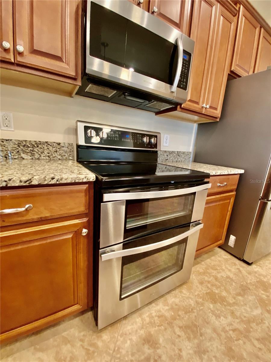 12130 Streambed Dr Property Photo 12