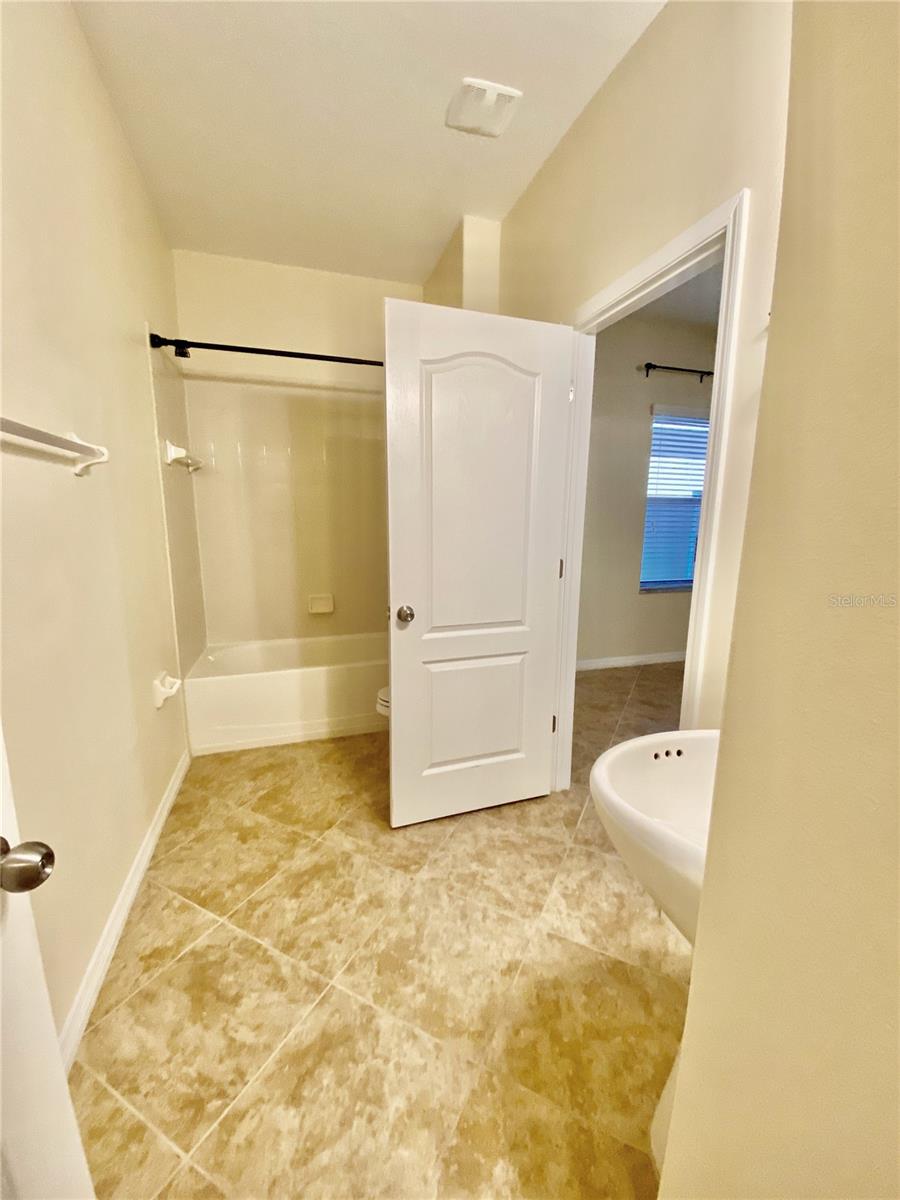 12130 Streambed Dr Property Photo 27