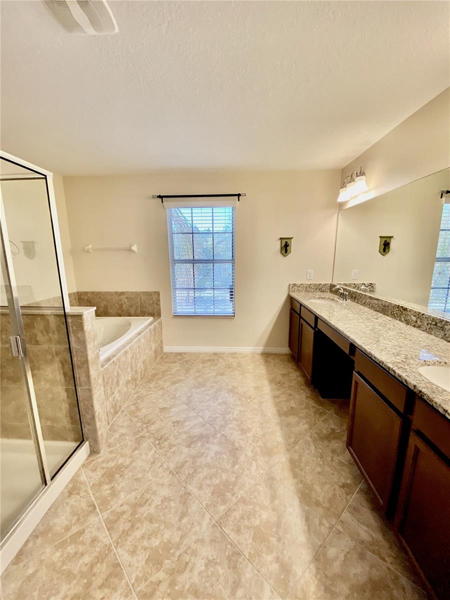 12130 Streambed Dr Property Photo 41