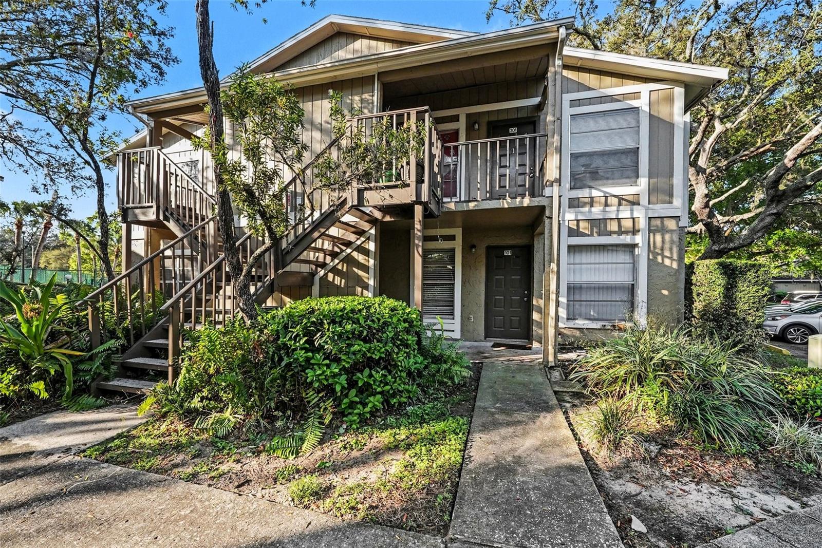 14319 Hanging Moss Cir #101 Property Photo 3