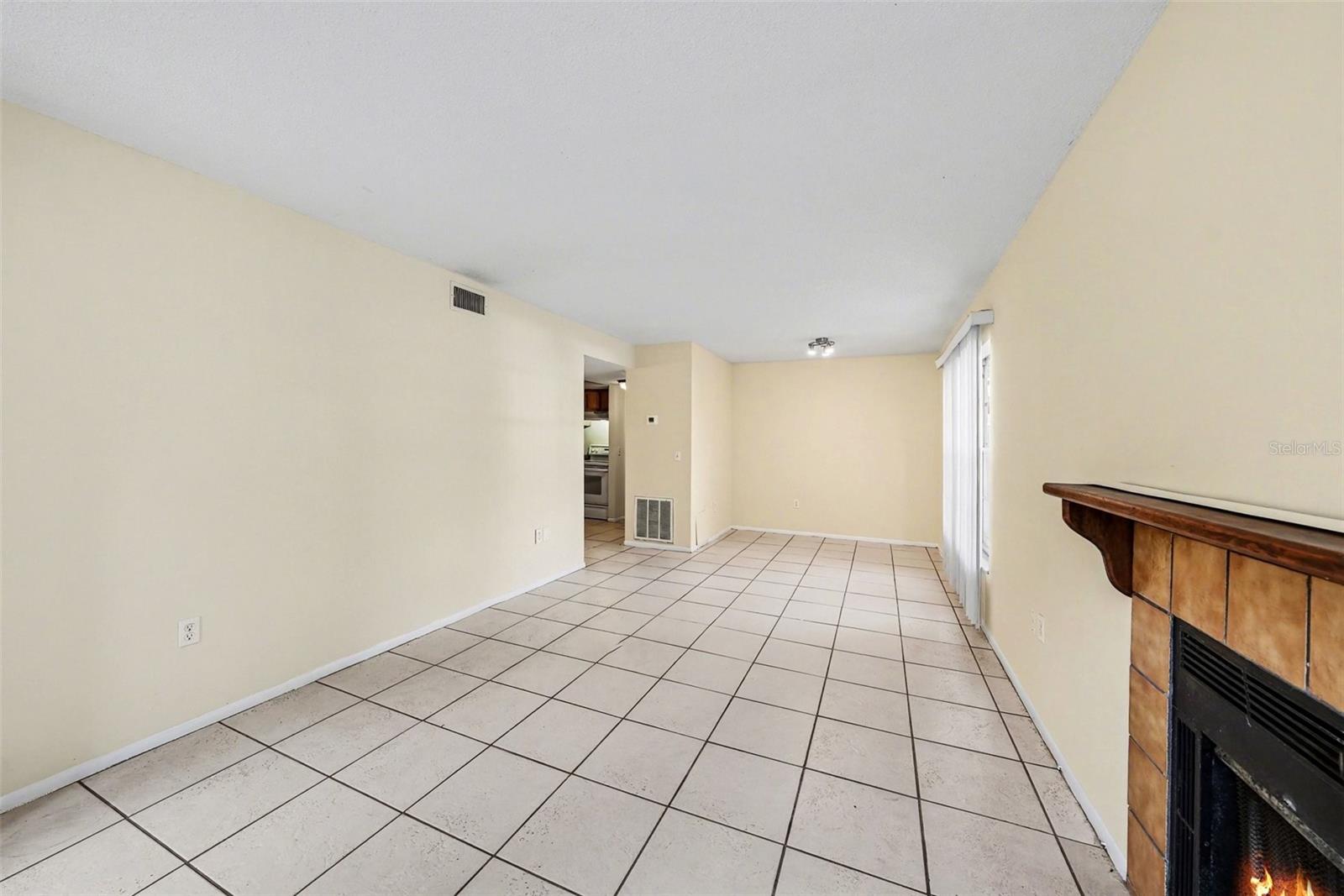 14319 Hanging Moss Cir #101 Property Photo 4