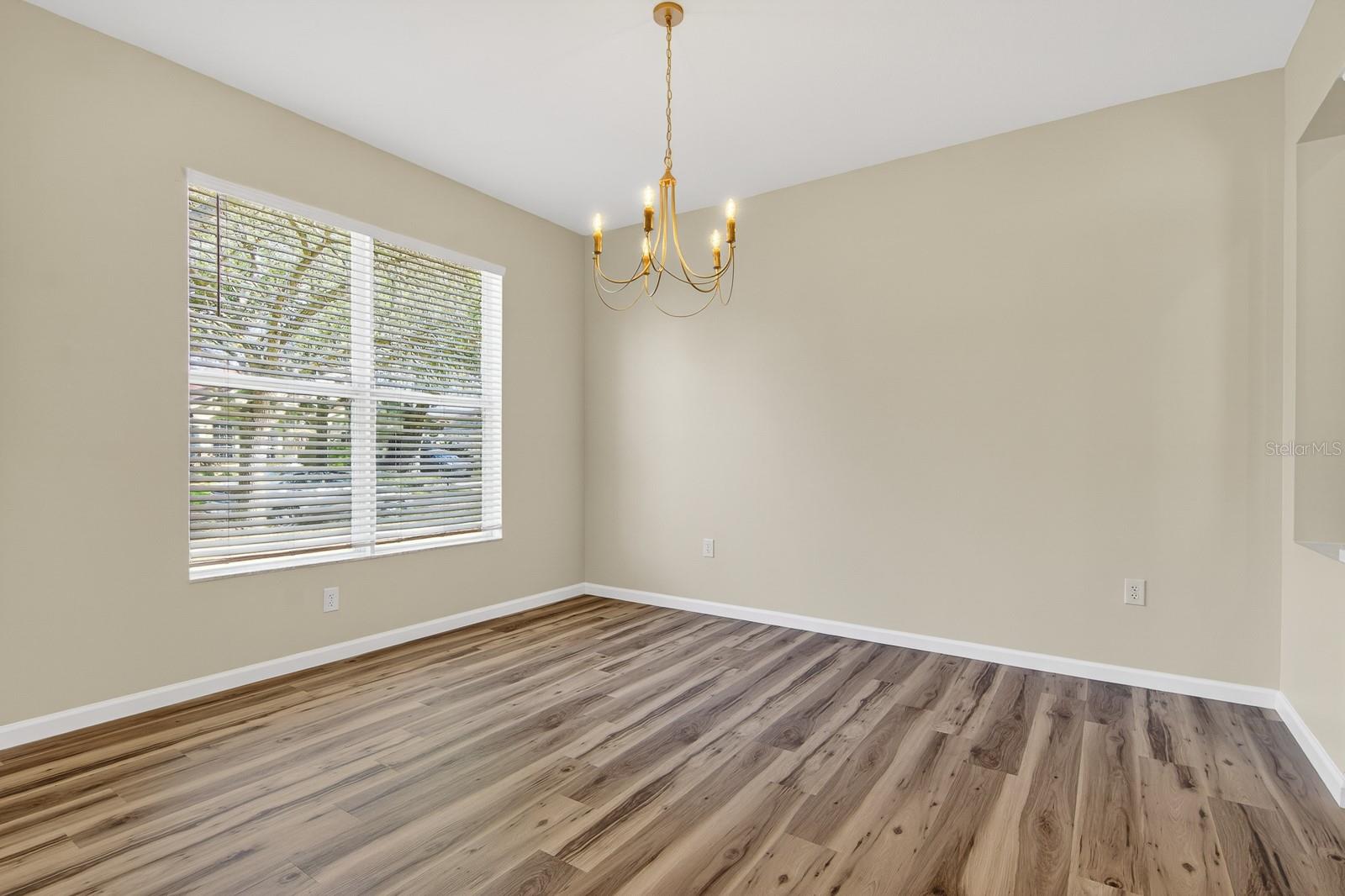 6002 Martinglade Pl Property Photo 6