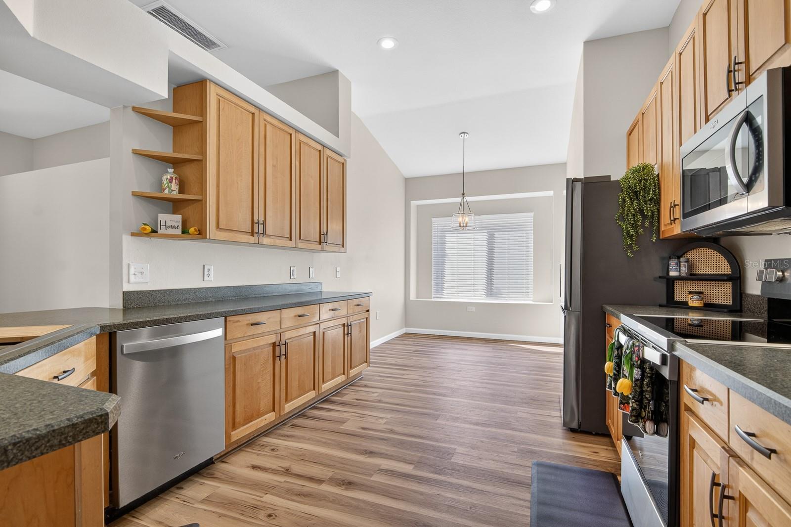 6002 Martinglade Pl Property Photo 14