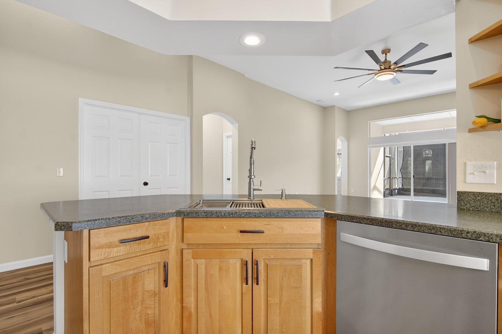 6002 Martinglade Pl Property Photo 15