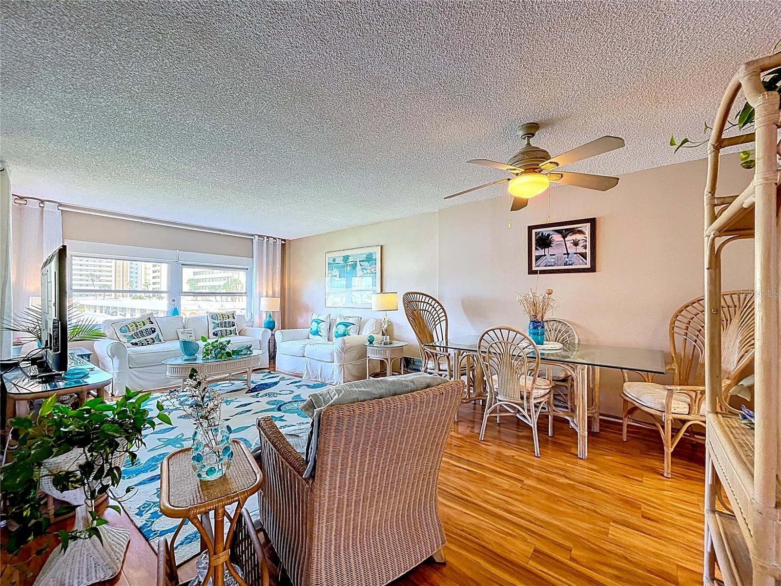 4650 Cove Cir #209 Property Photo 9