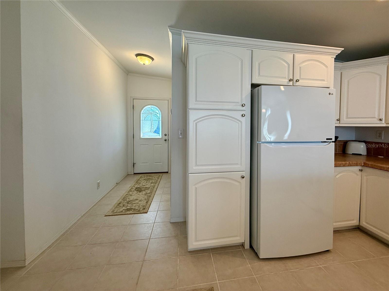 209 S Port Royal Ln Property Photo 9