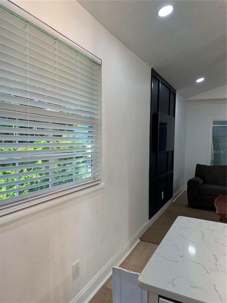 311 E Floribraska Ave #a Property Photo 5