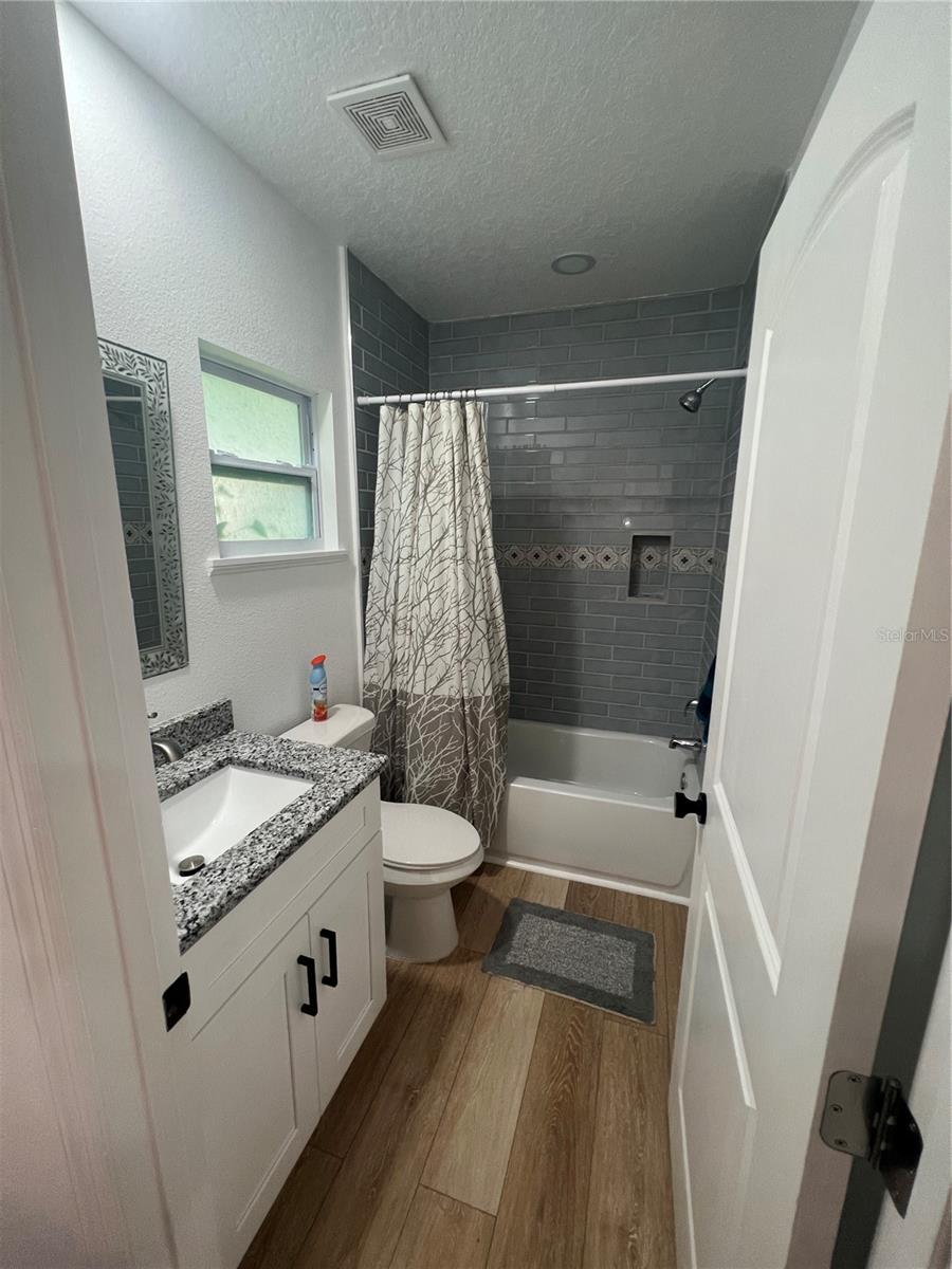 311 E Floribraska Ave #a Property Photo 16