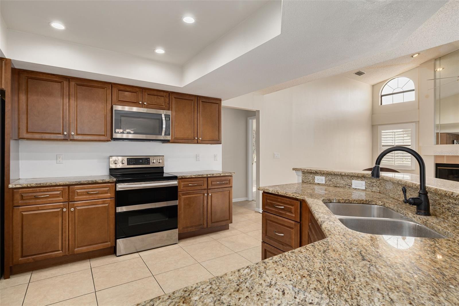 470 Hickorynut Ave Property Photo 10