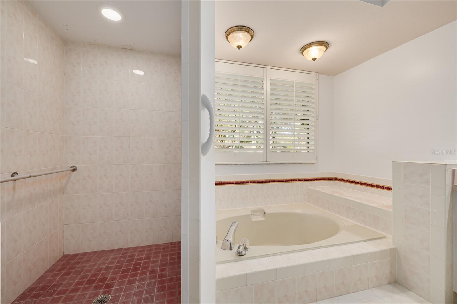 470 Hickorynut Ave Property Photo 23