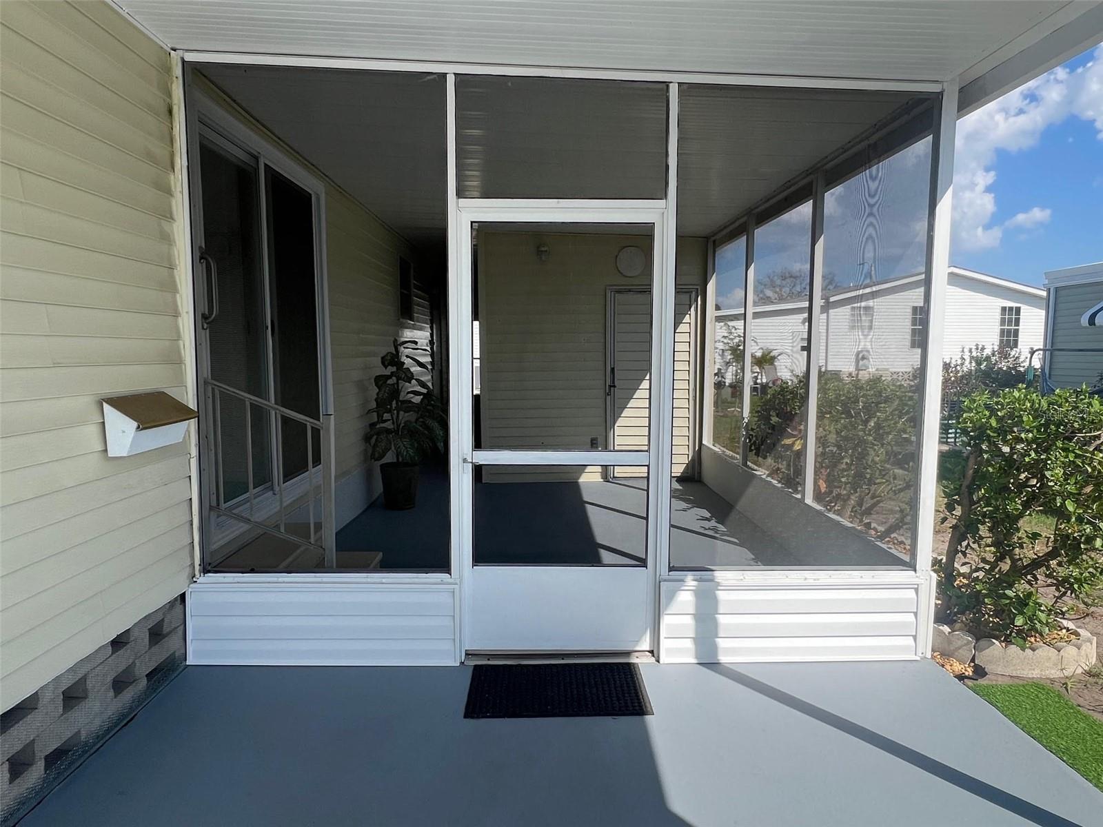 103 Pindo Palm St W Property Photo 5