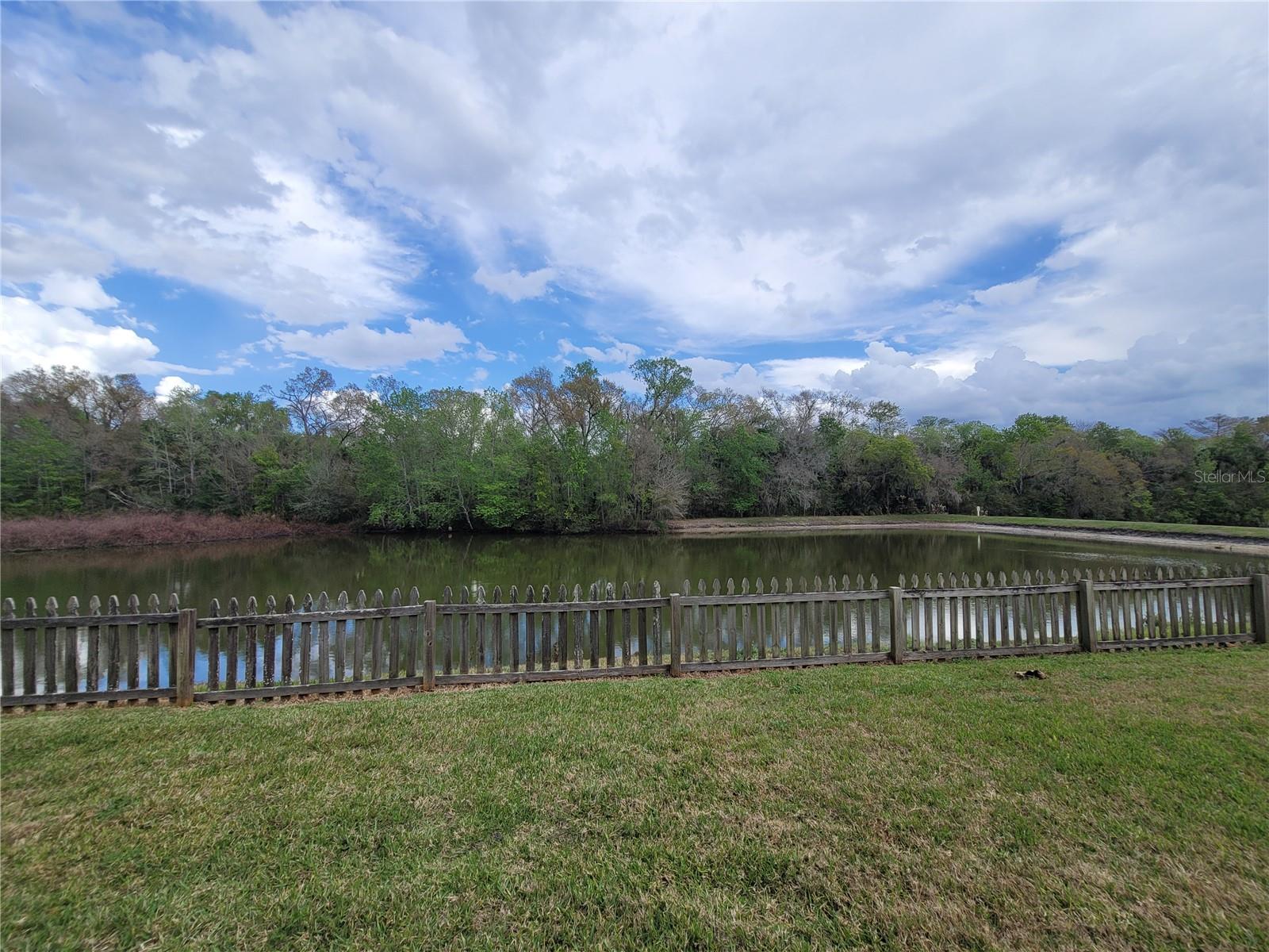 27640 Breakers Dr Property Photo 2