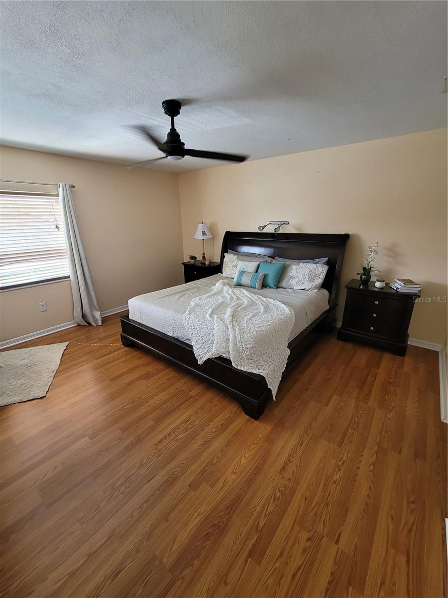27640 Breakers Dr Property Photo 16