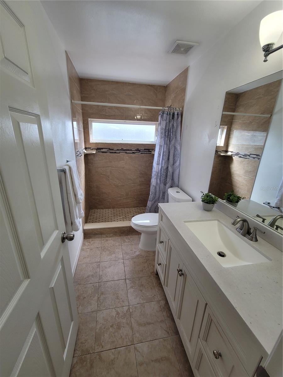 27640 Breakers Dr Property Photo 22