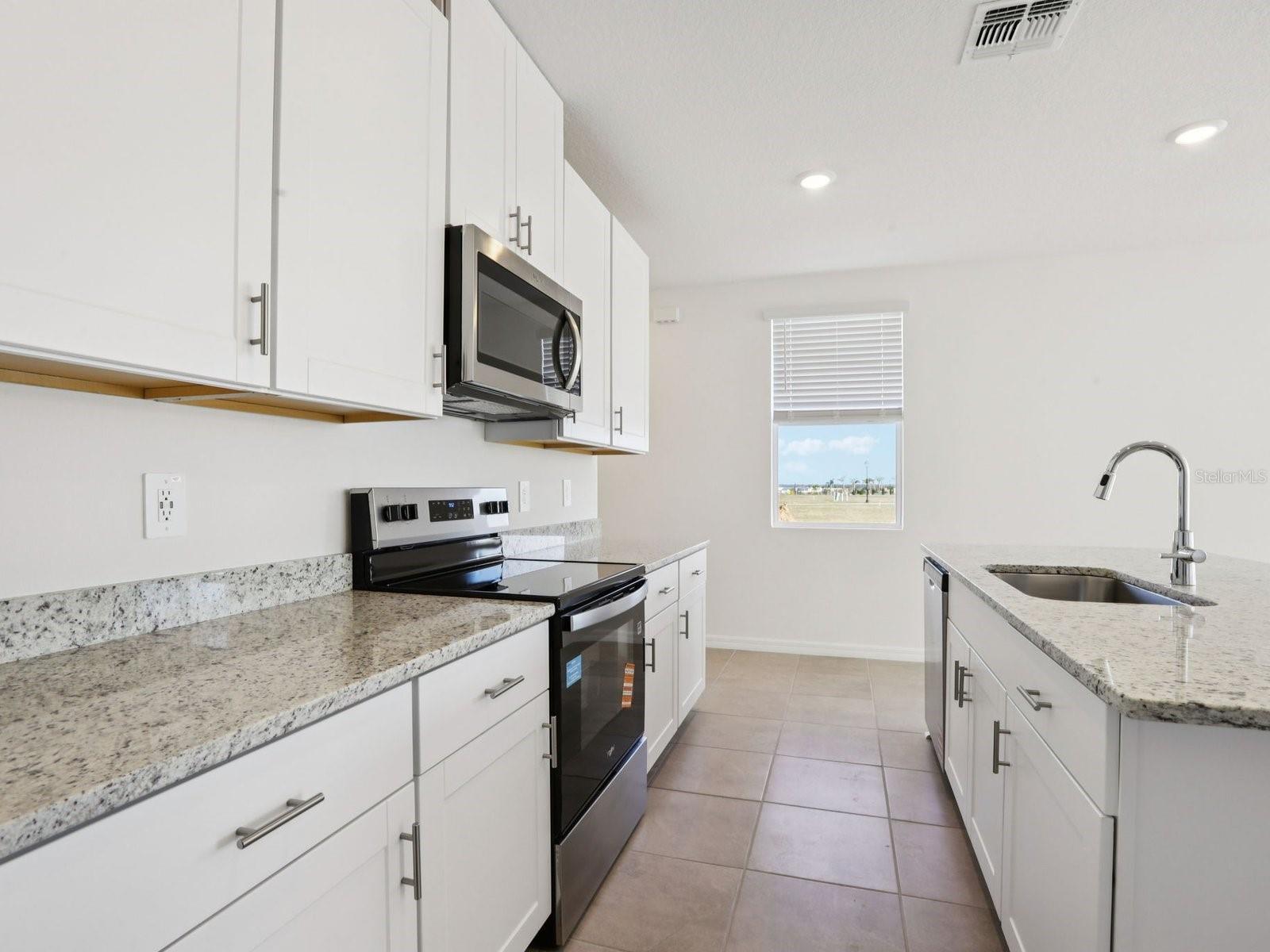 11337 Bellewood Ter Property Photo 6